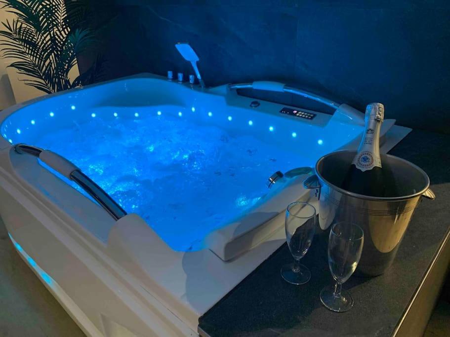 La Suite Saphir - Spa Privatif Nancy Zewnętrze zdjęcie